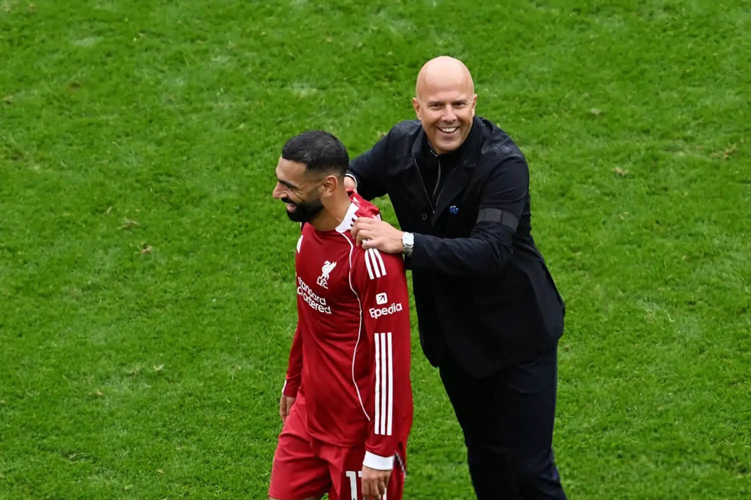 Từ Ronaldo đến Salah: Khi các huyền thoại không chấp nhận lùi bước