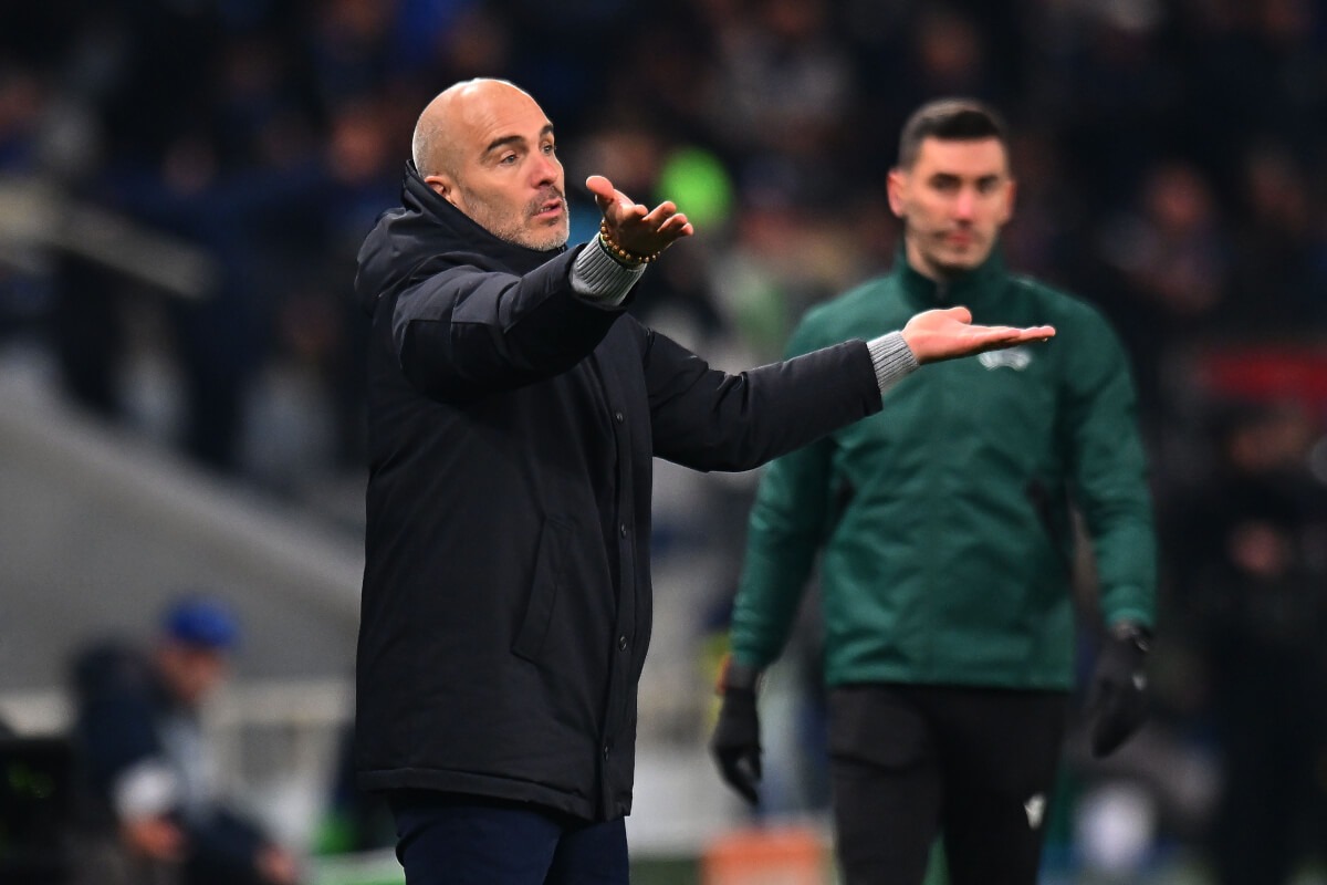 10 câu hỏi lớn trước vòng 16 Ngoại hạng Anh