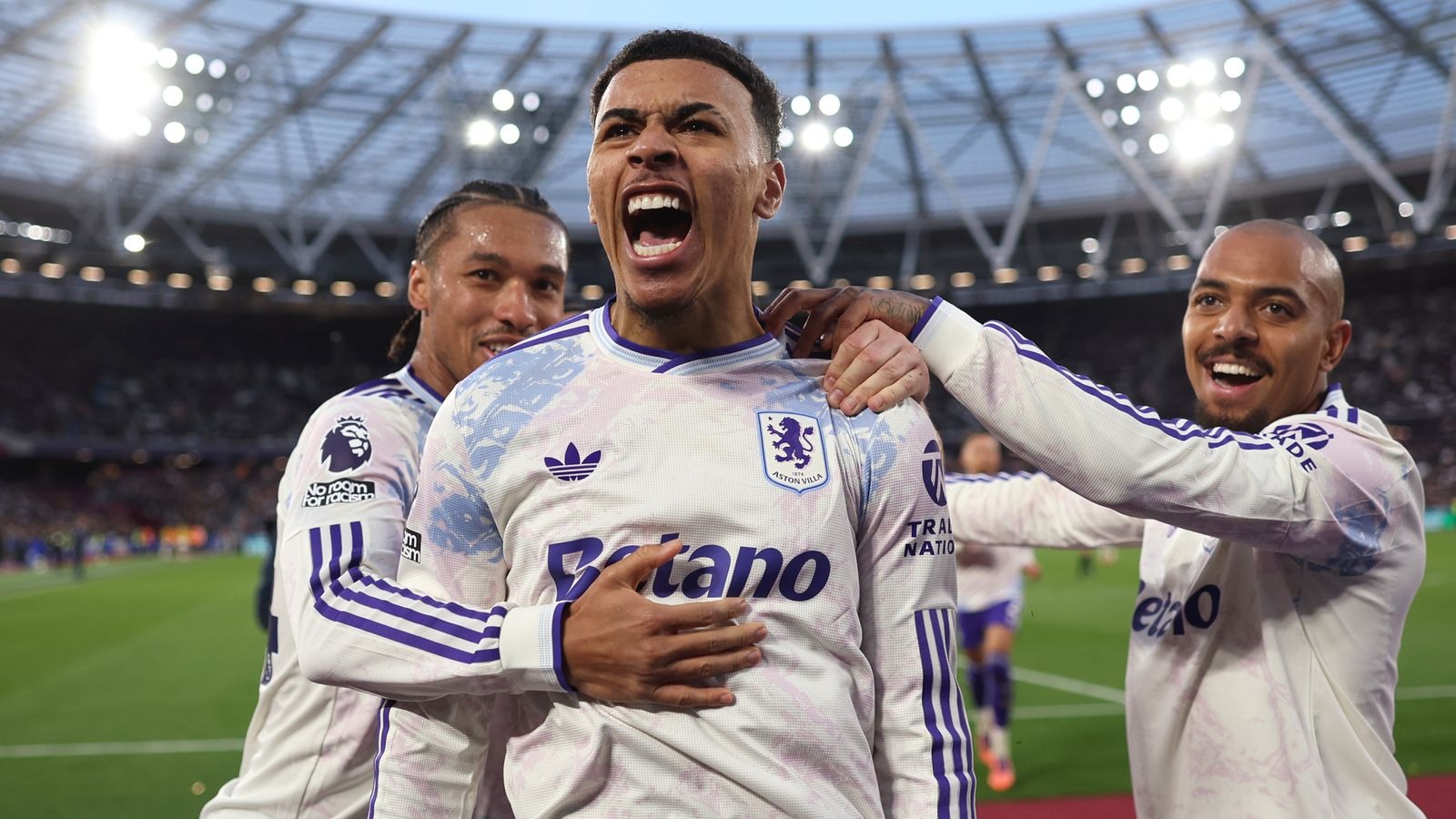 Morgan Rogers có xứng đáng đá chính ở tuyển Anh