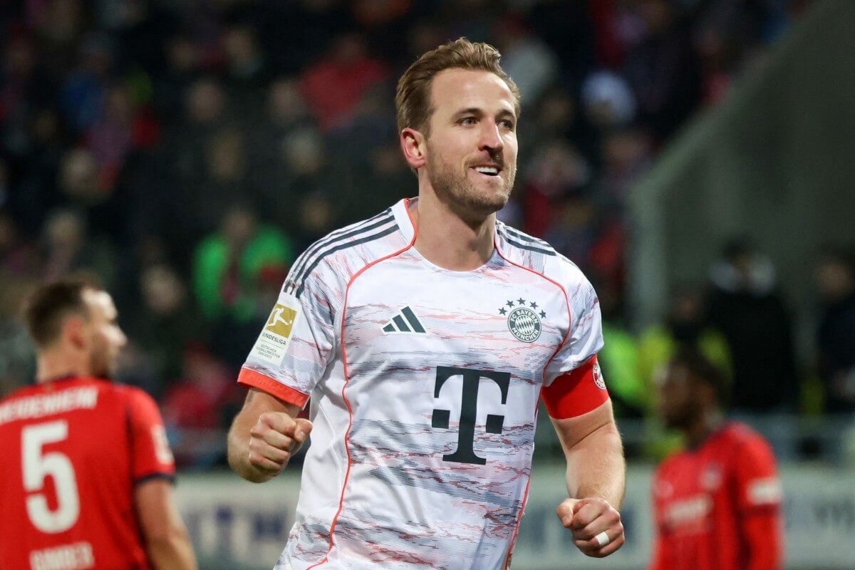 Barca nên chọn ai thay Lewandowski?