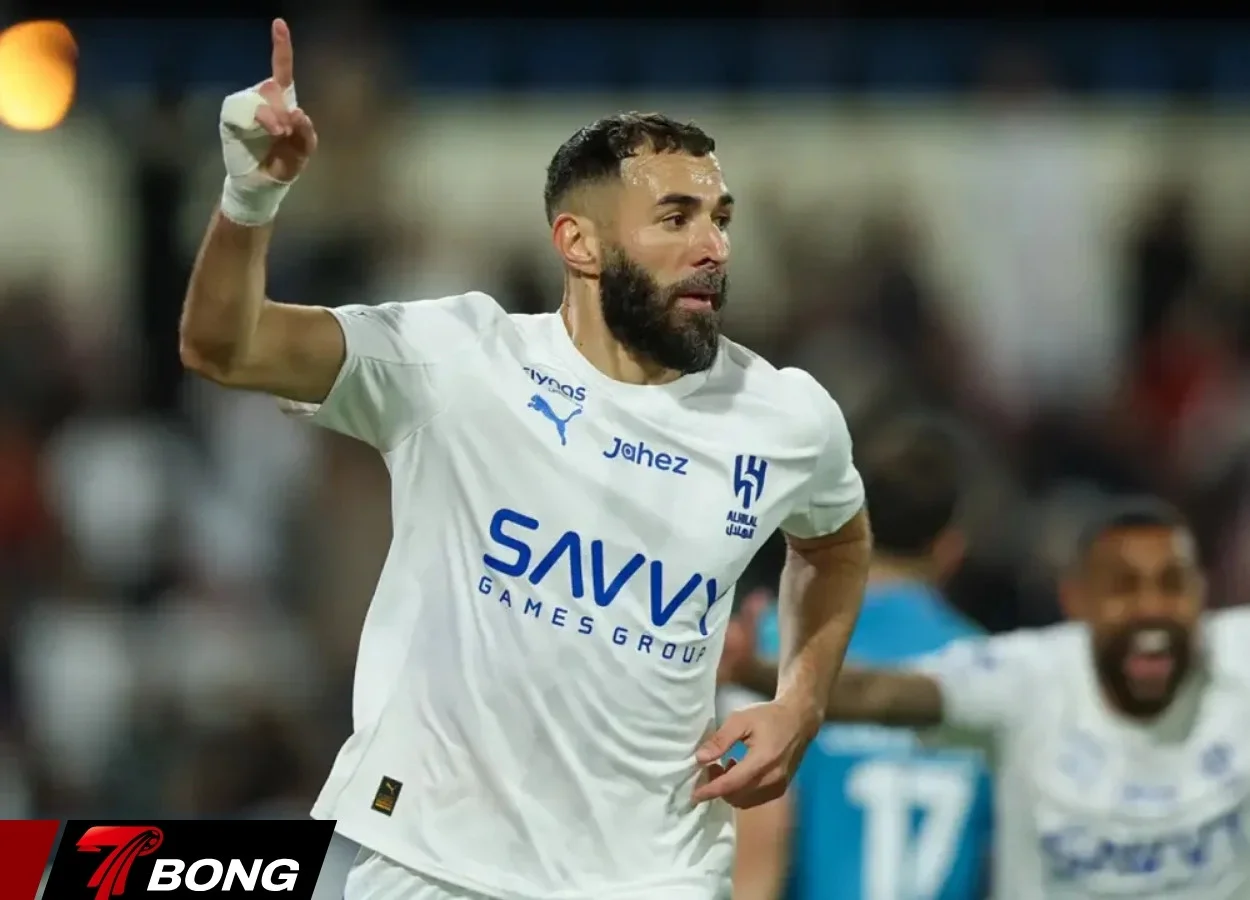 Benzema ăn mừng bàn thắng tại Al Hilal