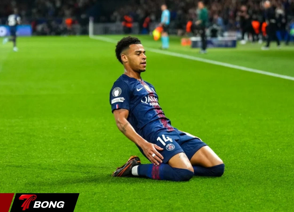 Desire Doue ăn mừng bàn thắng mở tỷ số