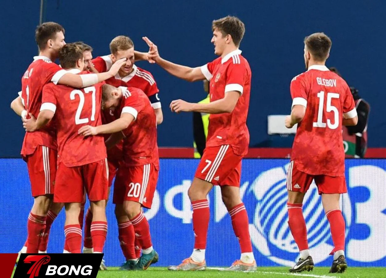 FIFA xem xét gỡ lệnh cấm bóng đá Nga