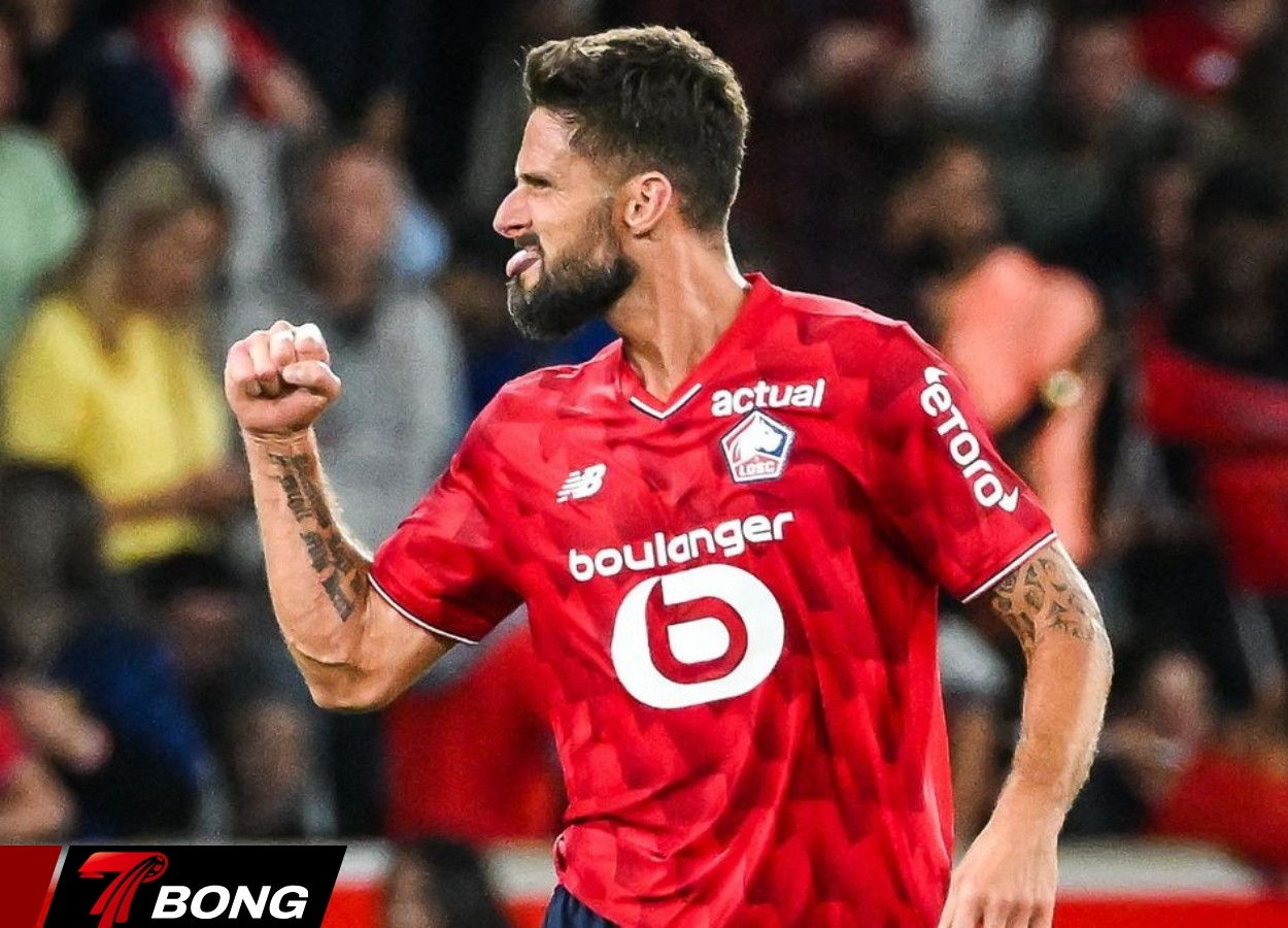Giroud ăn mừng bàn thắng mở tỷ số