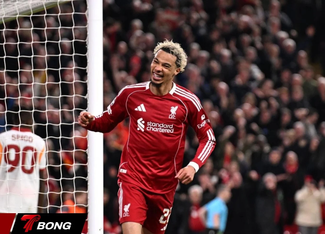 Liverpool ghi liền hai bàn trong hai phút