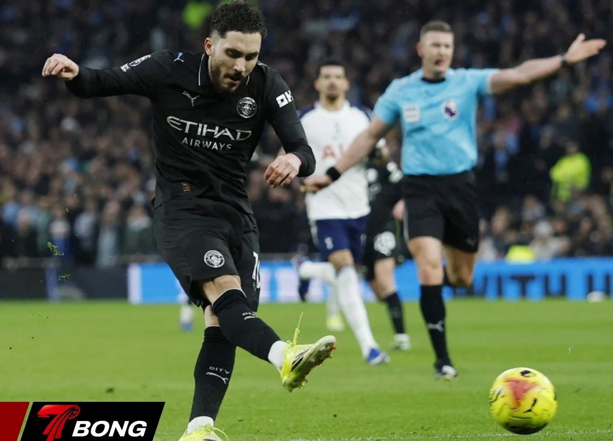 Man City kiểm soát bóng áp đảo hiệp một