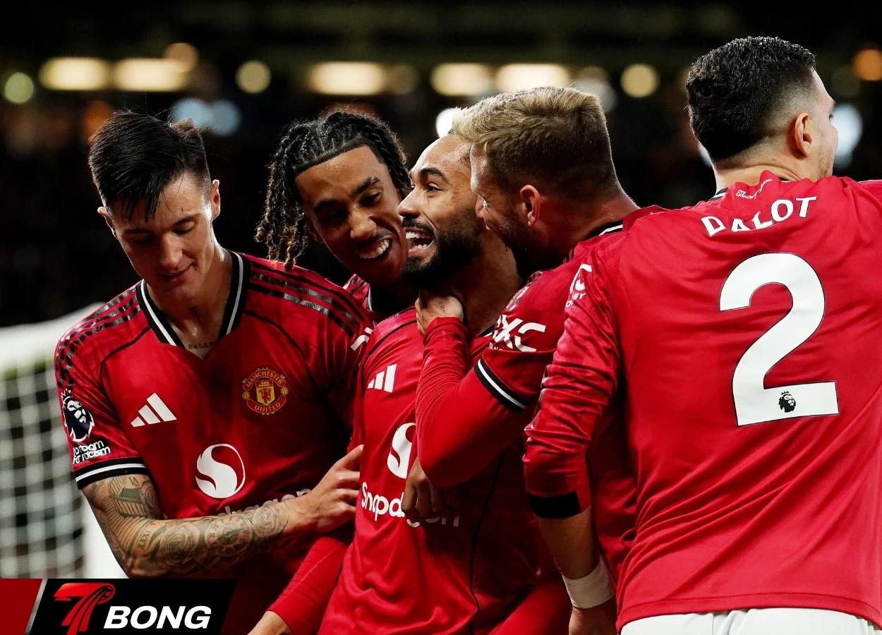 Man Utd leo lên vị trí top 4 giải Anh