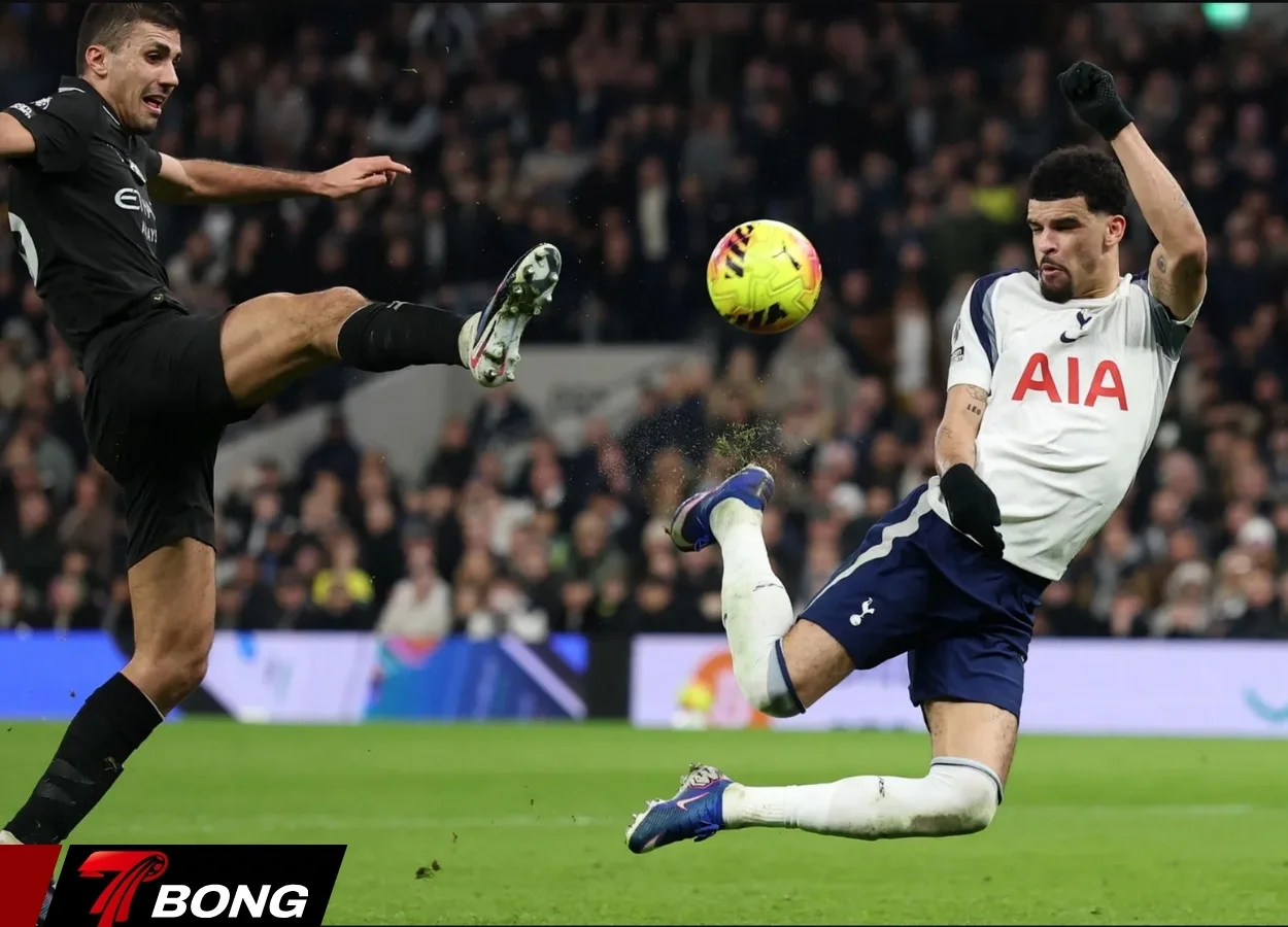 Solanke ghi siêu phẩm kiểu bò cạp ngoạn mục