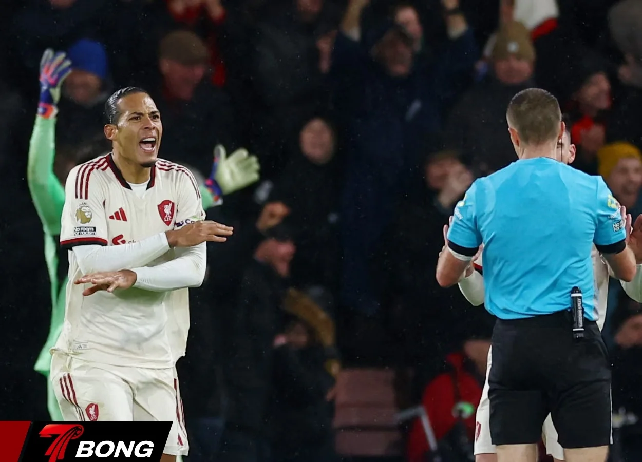 Van Dijk hứng chịu chỉ trích từ CĐV