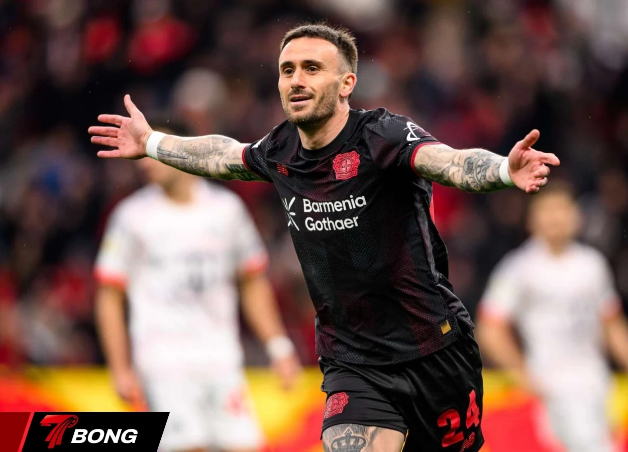 Aleix Garcia tung cú sút mở tỷ số trận đấu