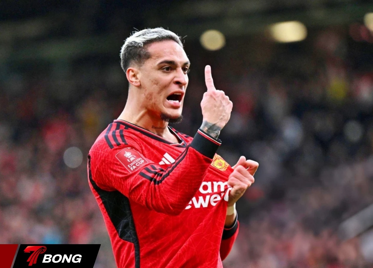 Ba bản hợp đồng thất bại của Manchester United