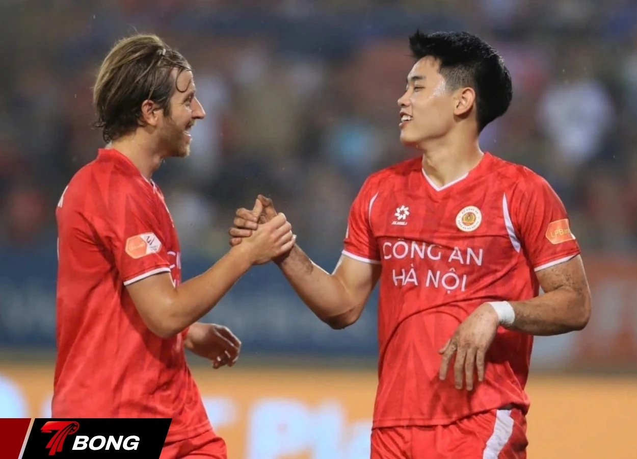 CAHN vững vàng trên đường đua vô địch V-League