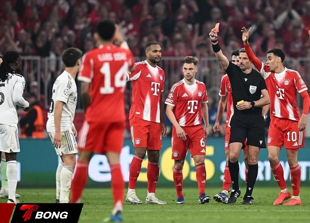 Camavinga nhận thẻ đỏ trước Bayern Munich