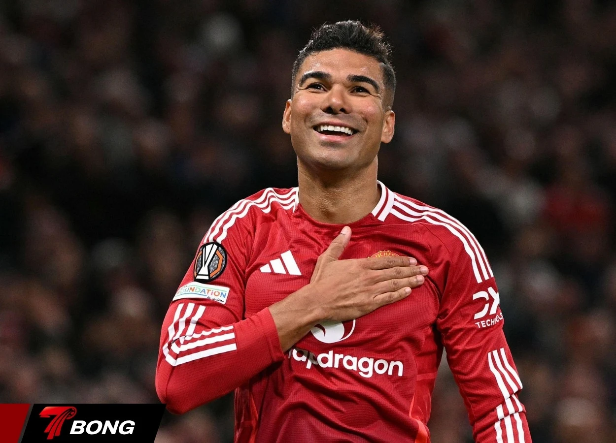 Casemiro chuẩn bị rời Old Trafford