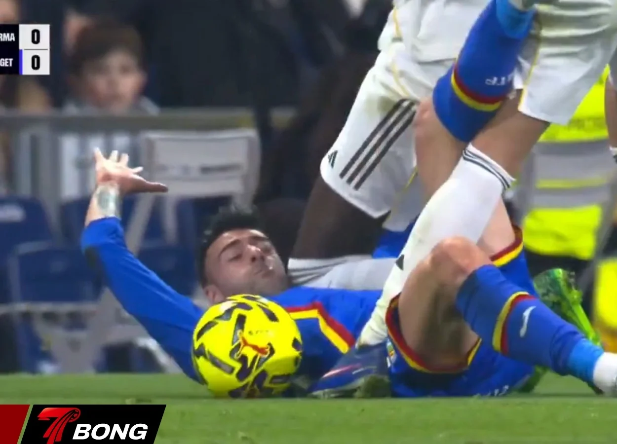 CĐV đòi kỷ luật Rudiger sau hành vi xấu