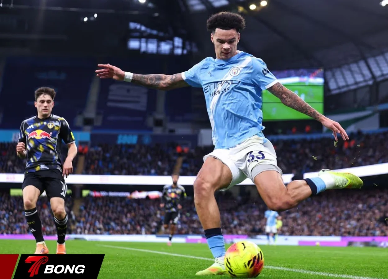 Nico O'Reilly chấn thương mắt cá chân trong trận gặp Leeds