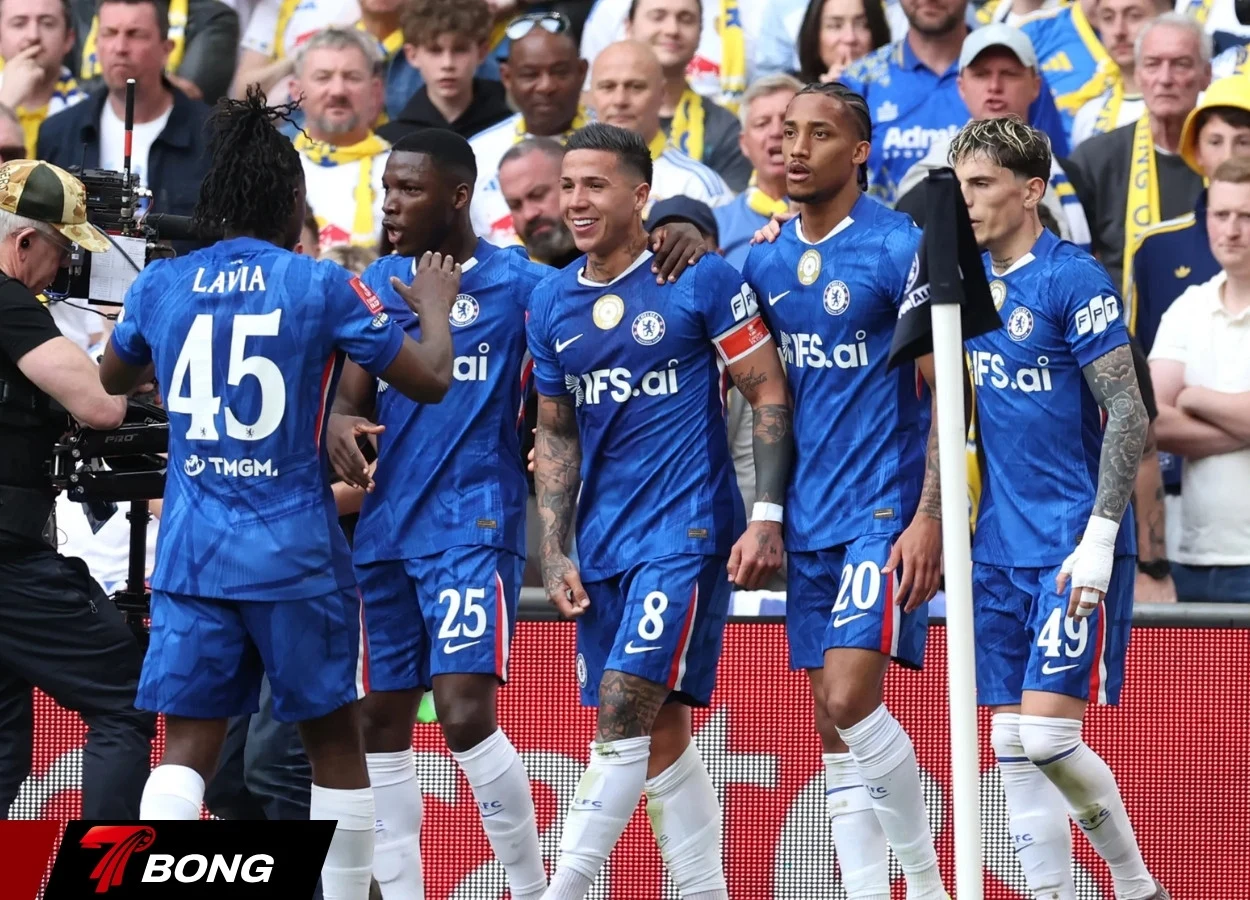Chelsea ăn mừng vé vào chung kết FA Cup
