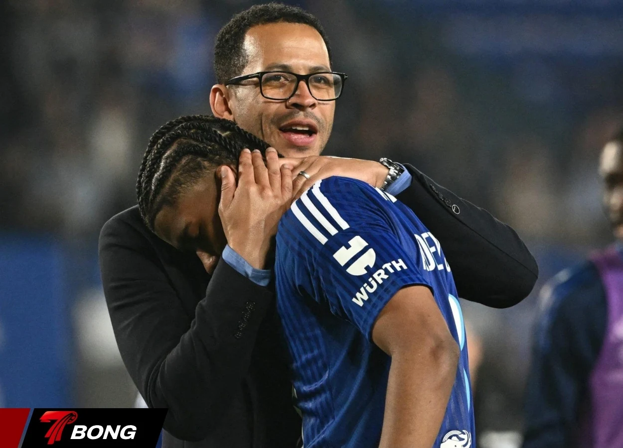 Chelsea giữ vững niềm tin với HLV Rosenior