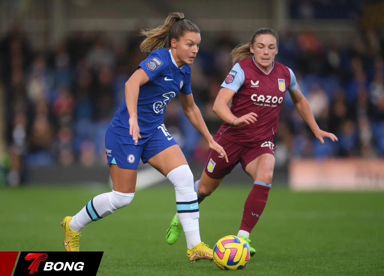 Chelsea nhìn từ trận rượt đuổi với Aston Villa