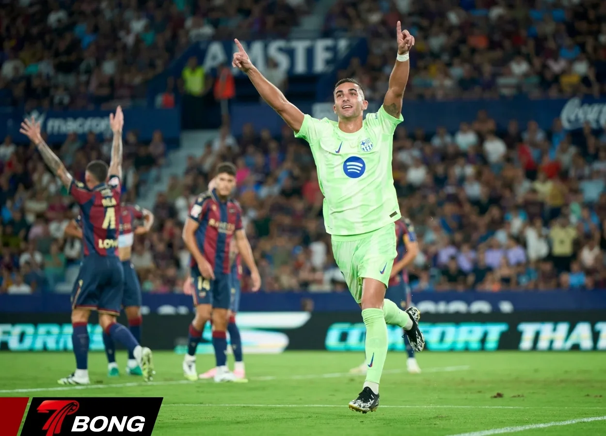 Chiến thuật xoay tua linh hoạt của Hansi Flick tại Spotify Camp Nou