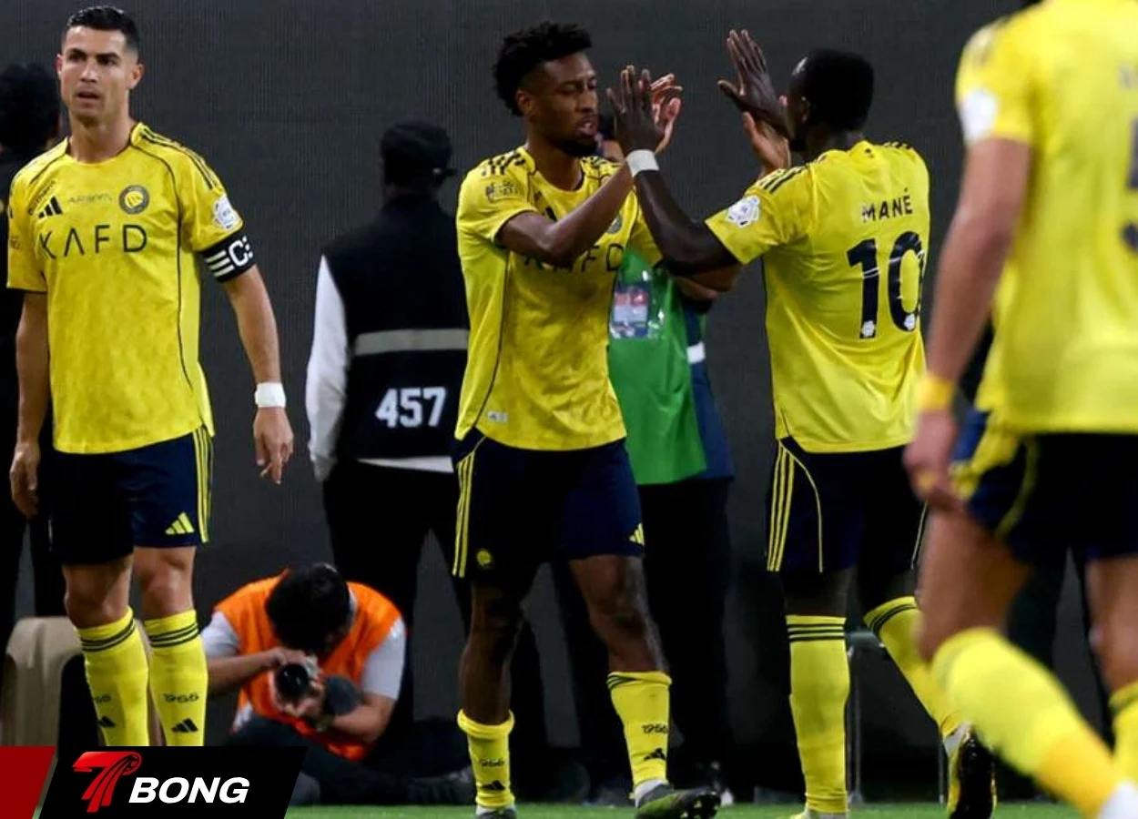 Coman ăn mừng bàn thắng quyết định cho Al-Nassr