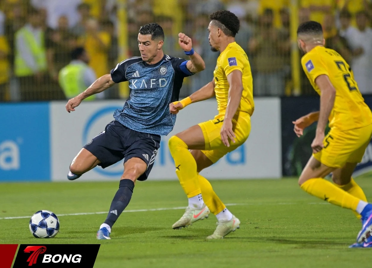 CR7 ghi bàn giúp Al Nassr thắng đậm