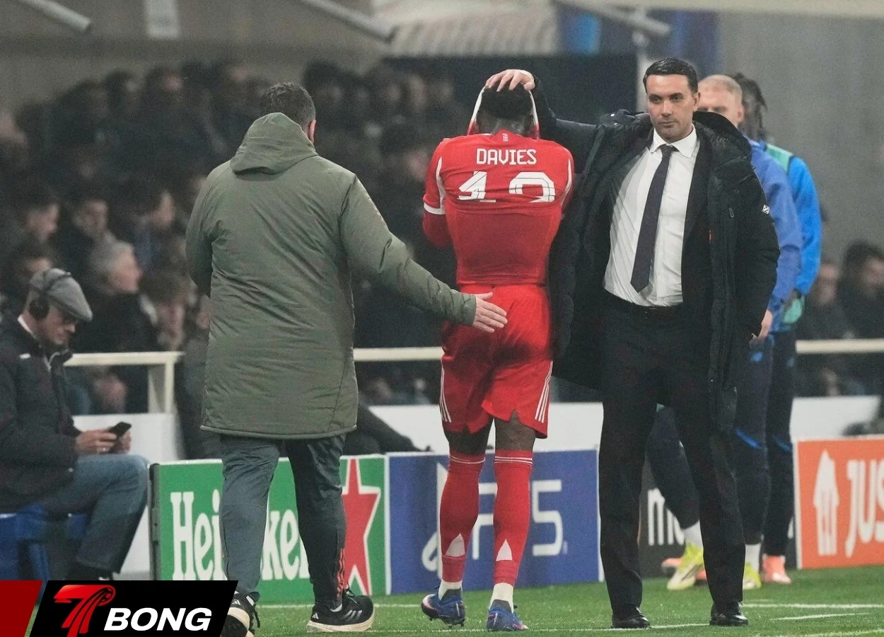 Davies là trụ cột đội tuyển Canada