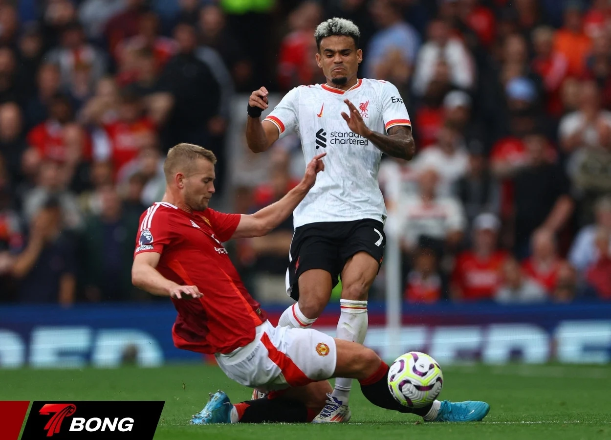 De Ligt vắng mặt bí ẩn vì chấn thương lưng