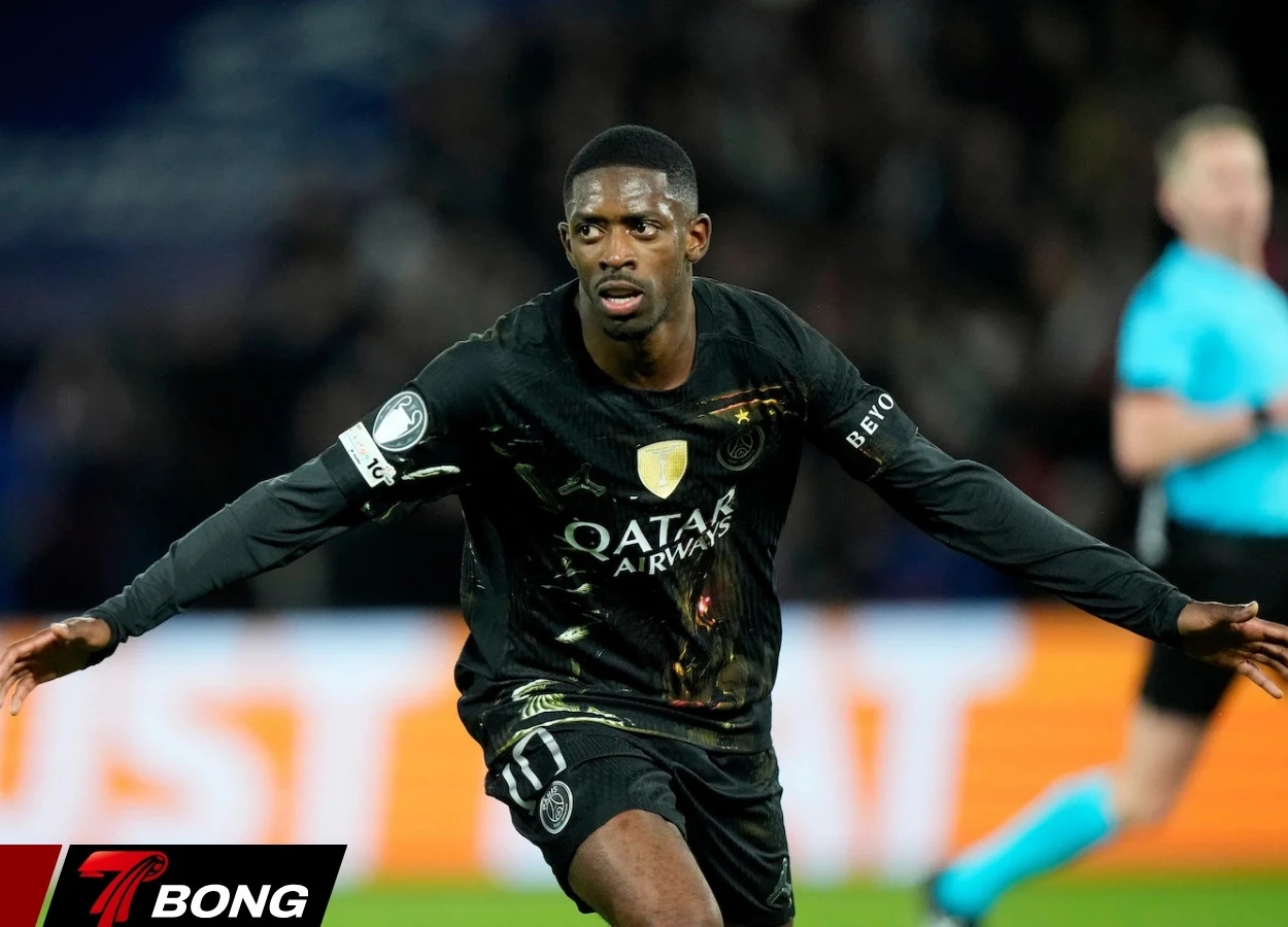 Dembele ăn mừng bàn thắng vào lưới Chelsea