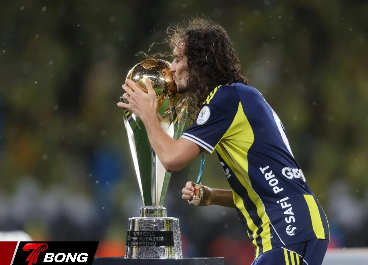 Fenerbahce sở hữu nhiều ngôi sao giàu kinh nghiệm