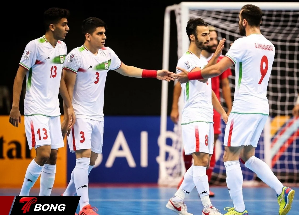 FIFA chờ Iran quyết định trước giờ G