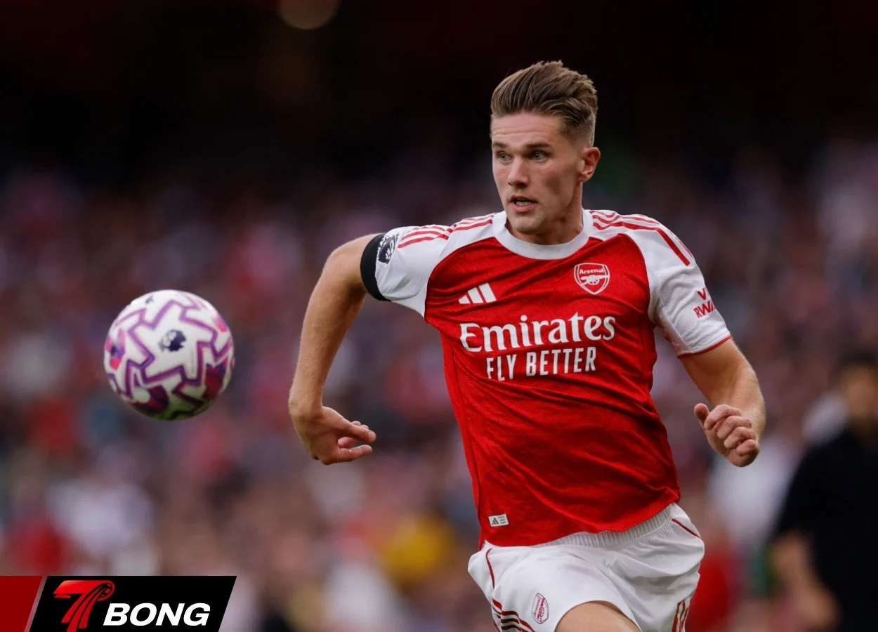 Hàng công Arsenal cạnh tranh vị trí gay gắt