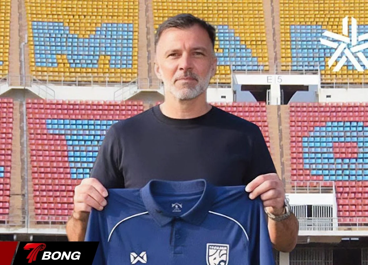 HLV Hudson tập trung cao độ rèn chiến thuật