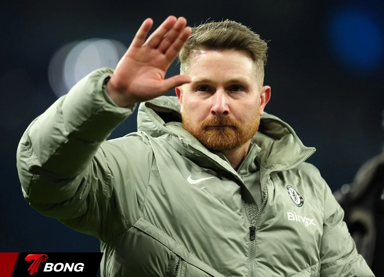 HLV tạm quyền McFarlane nhận nhiệm vụ khó khăn