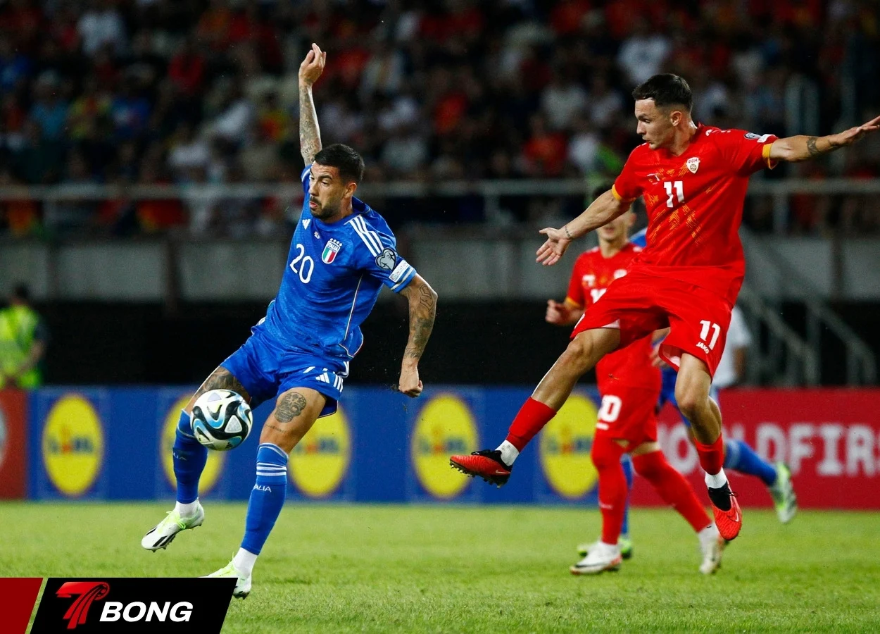 Italy thua sốc Bắc Macedonia dưới sự điều khiển Turpin