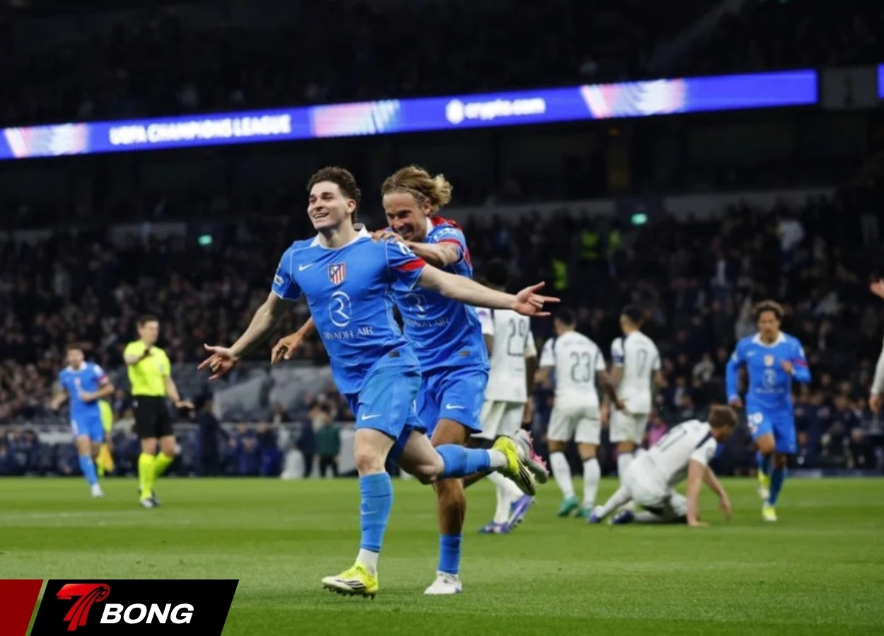 Julian Alvarez ghi bàn cho đội khách