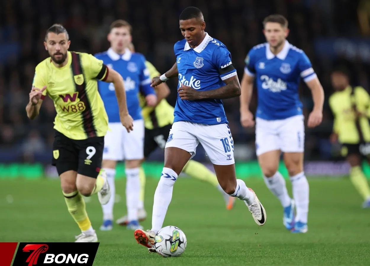 Kế hoạch tái thiết lối chơi phòng ngự thực dụng dưới thời HLV David Moyes