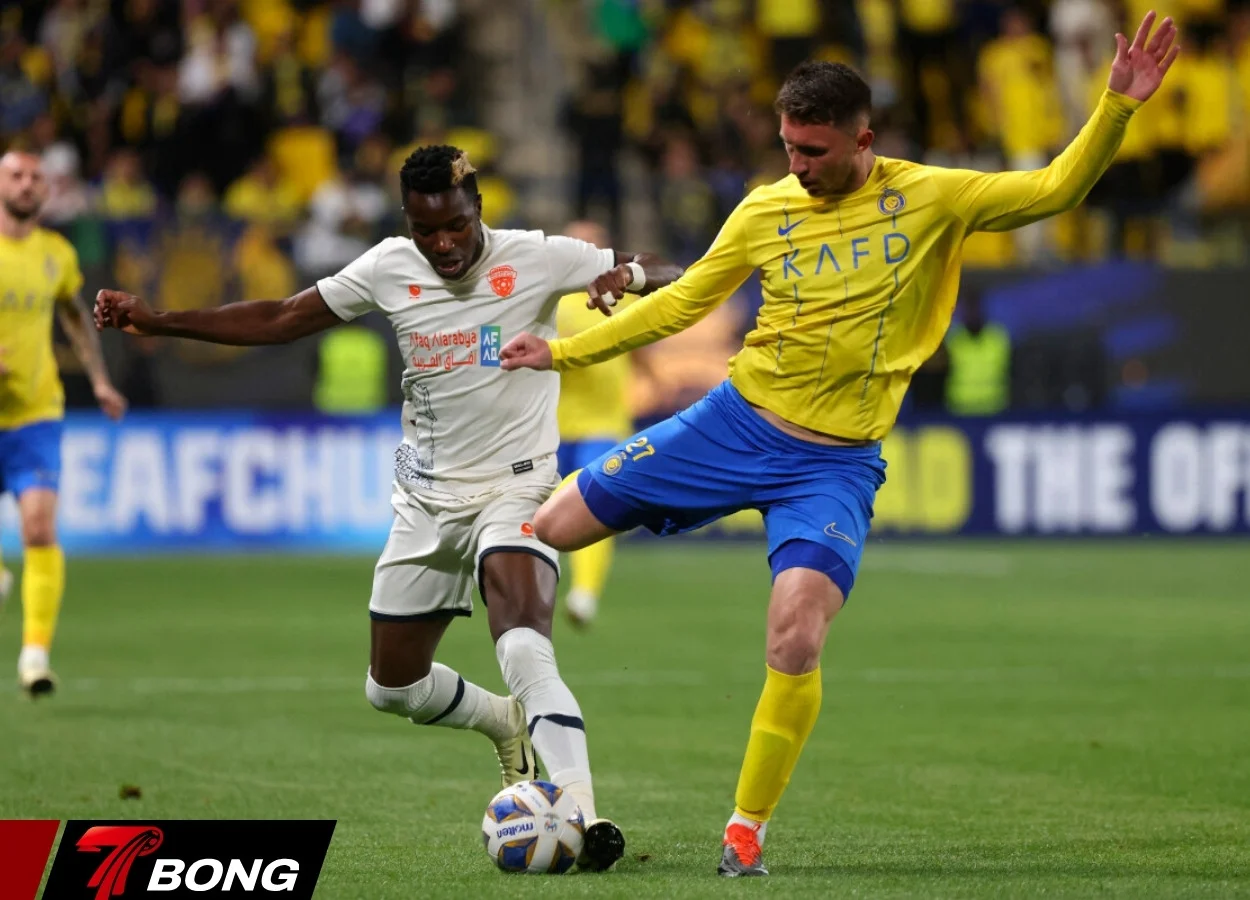 Khoảng cách mênh mông về vị thế và phong độ