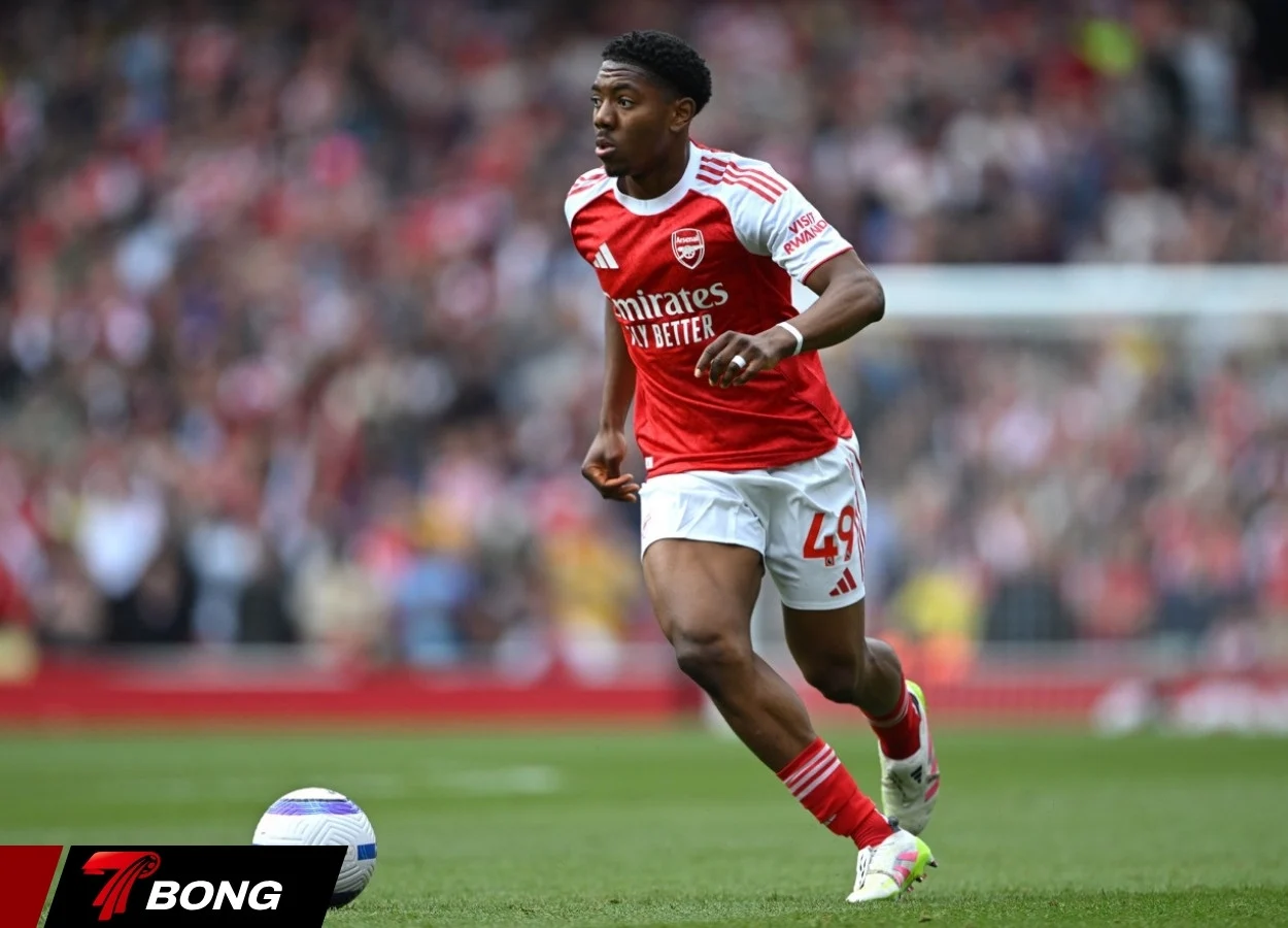 Lewis Skelly lọt vào tầm ngắm của MU