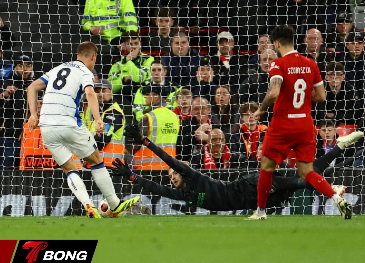 Liverpool liên tục thủng lưới vào phút cuối trận