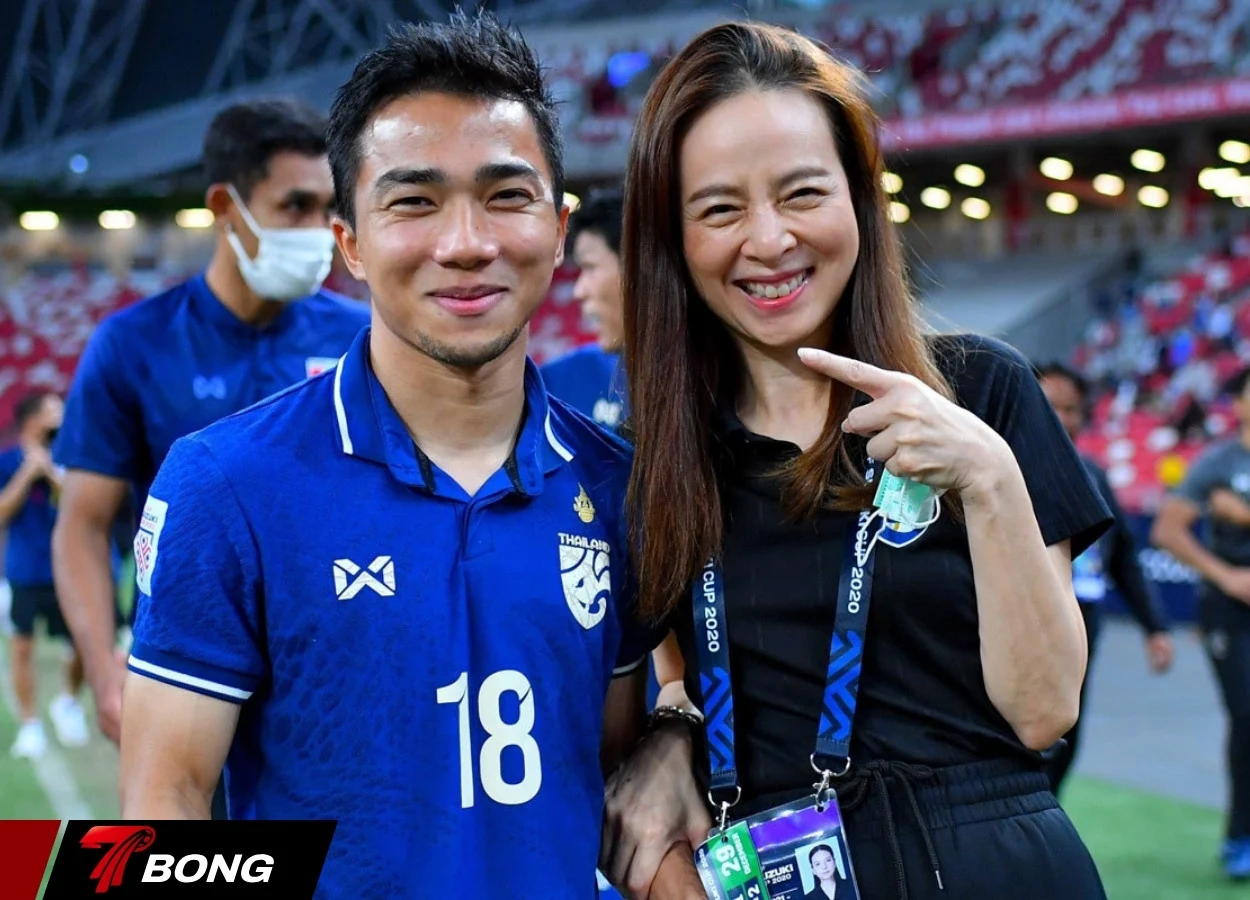 Madam Pang gặp riêng động viên toàn đội