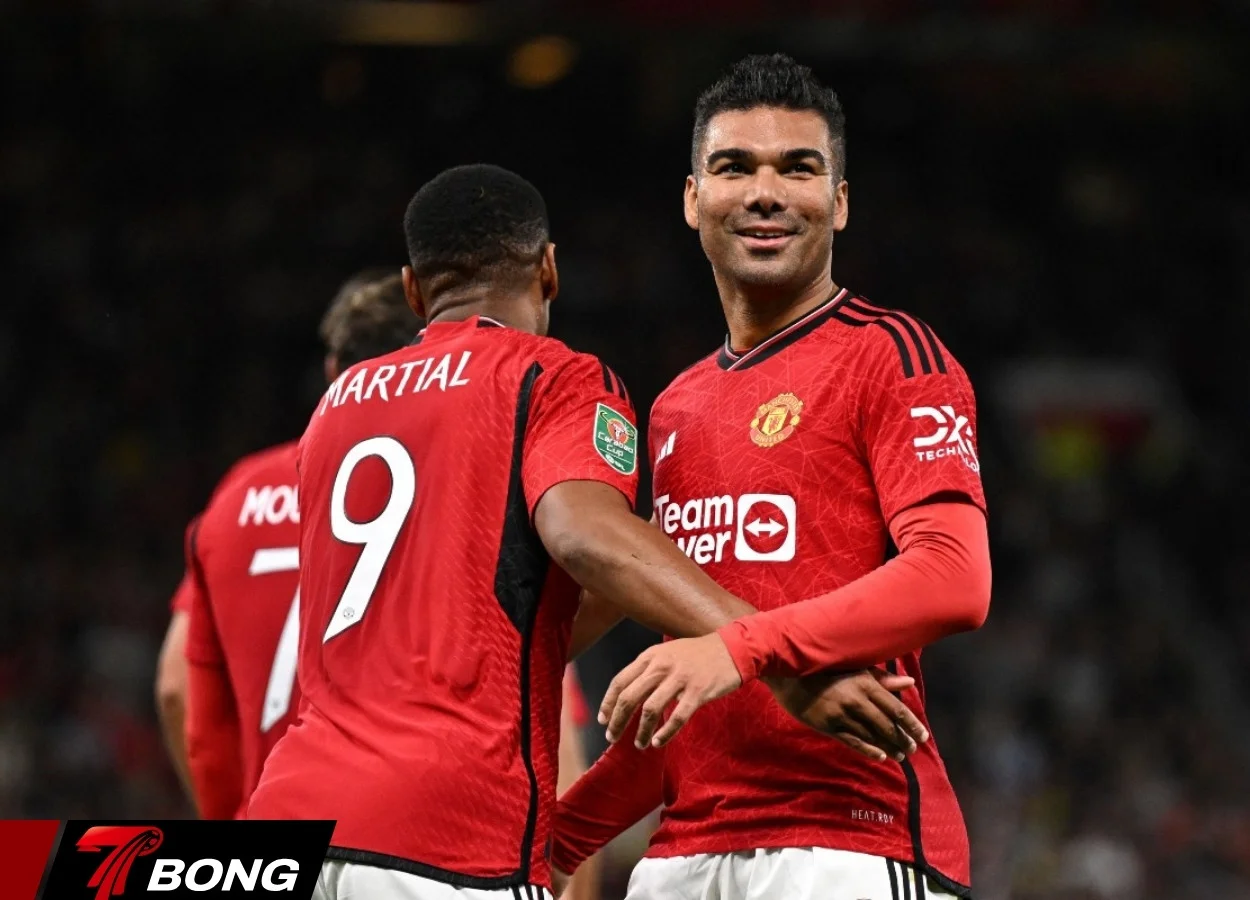 Mainoo kết hợp ăn ý cùng Casemiro