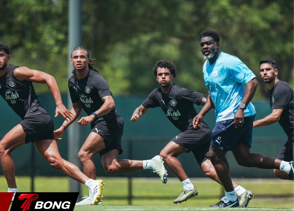 Man City tập luyện chuẩn bị cho Anfield