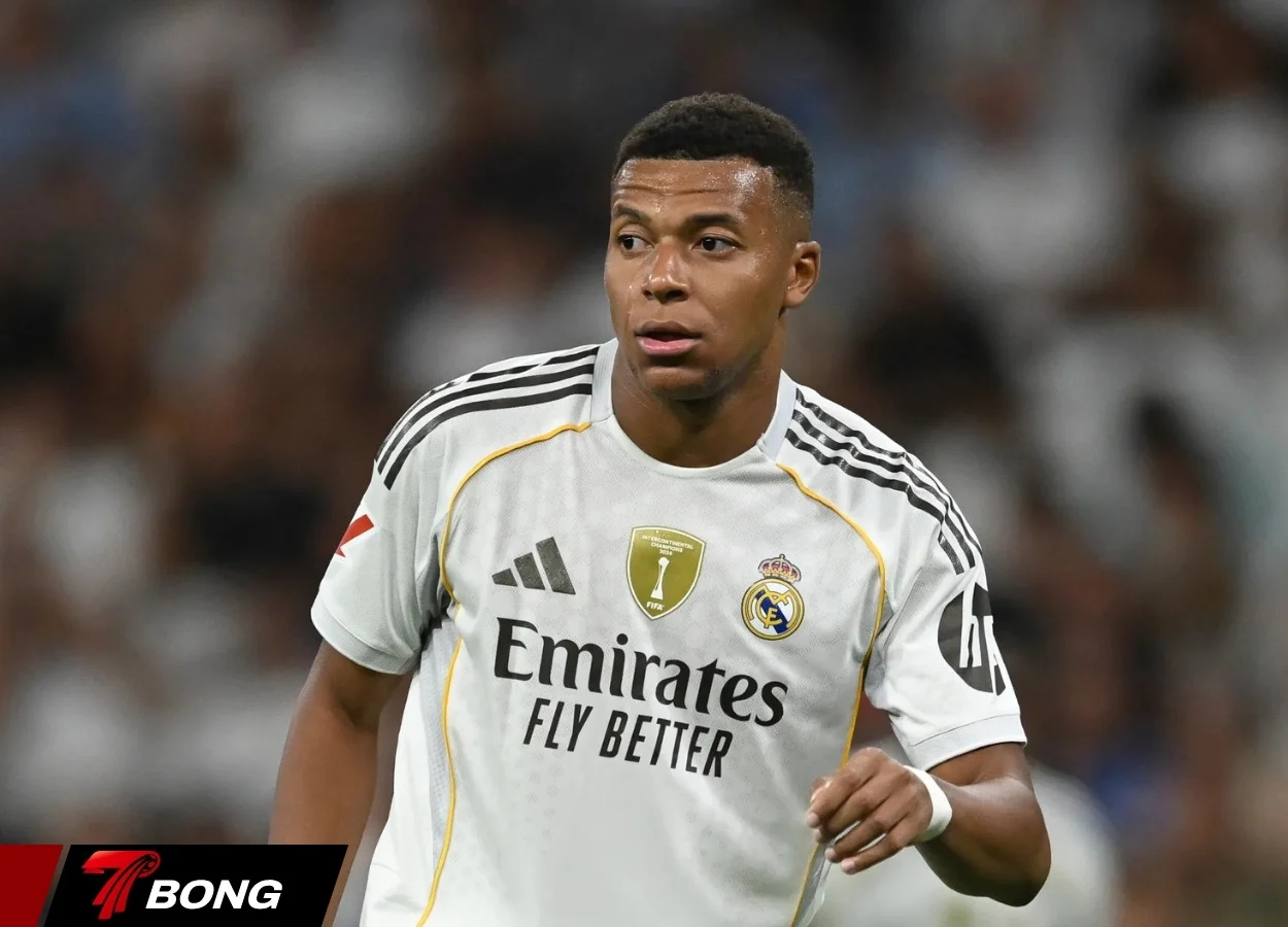 Mbappe trở lại sân cỏ sau chấn thương