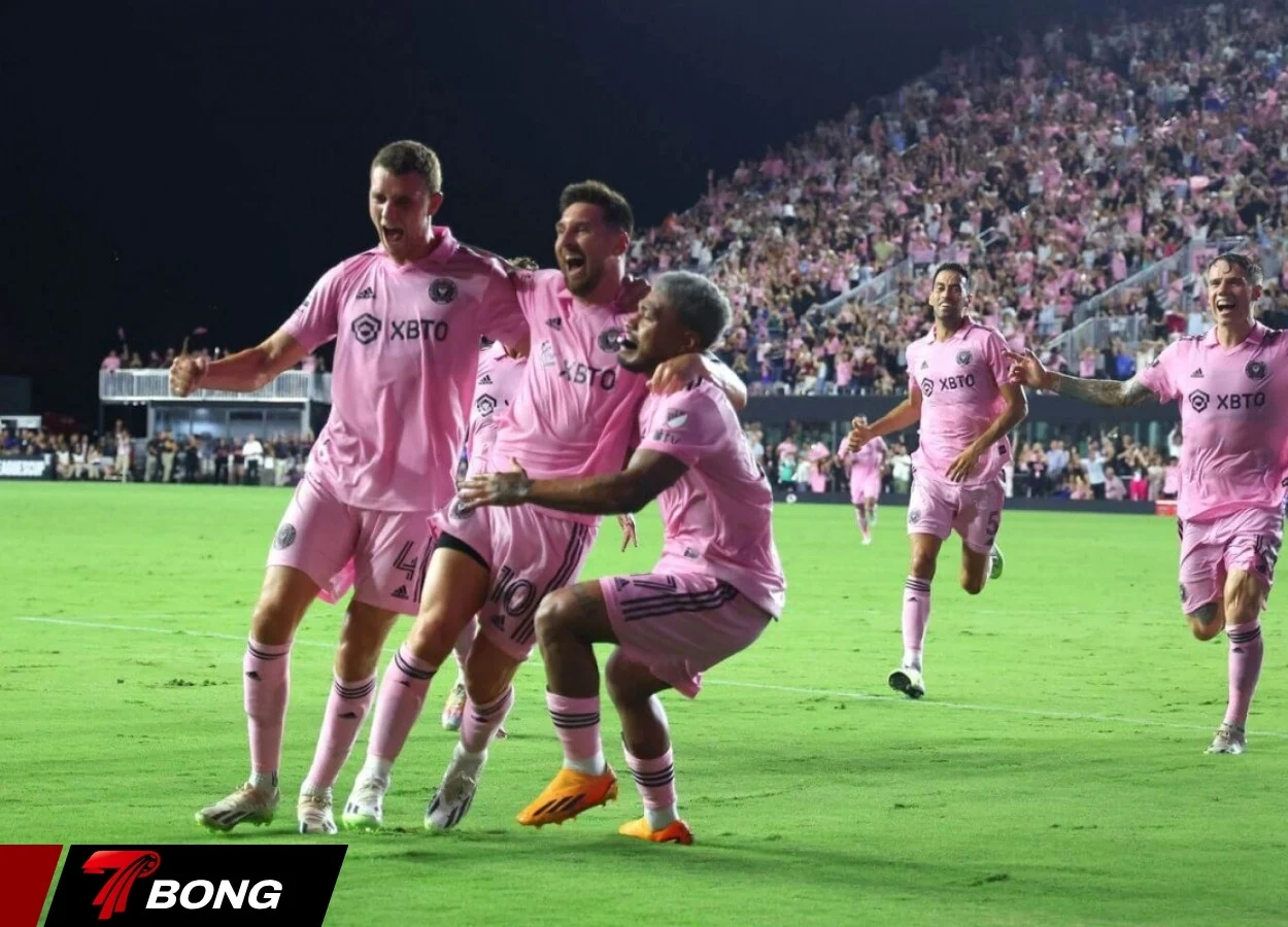 Messi ghi bàn lịch sử khai mở sân Nu Stadium