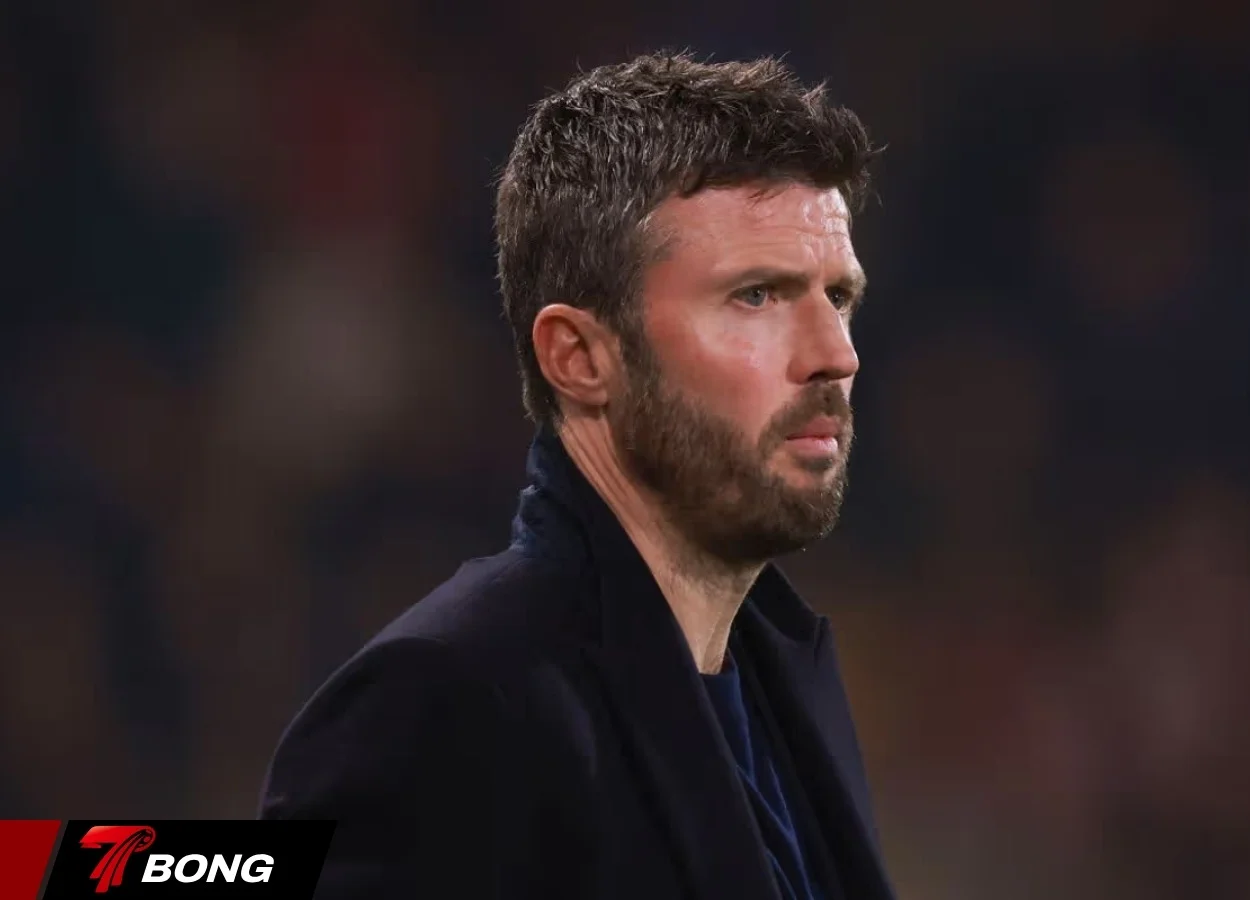 Michael Carrick công khai chỉ trích trọng tài trận đấu