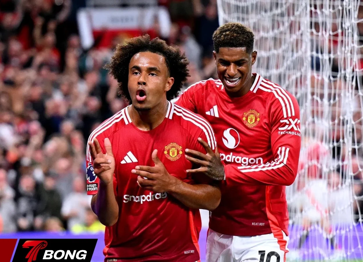 MU chi 36,5 triệu bảng mua Zirkzee