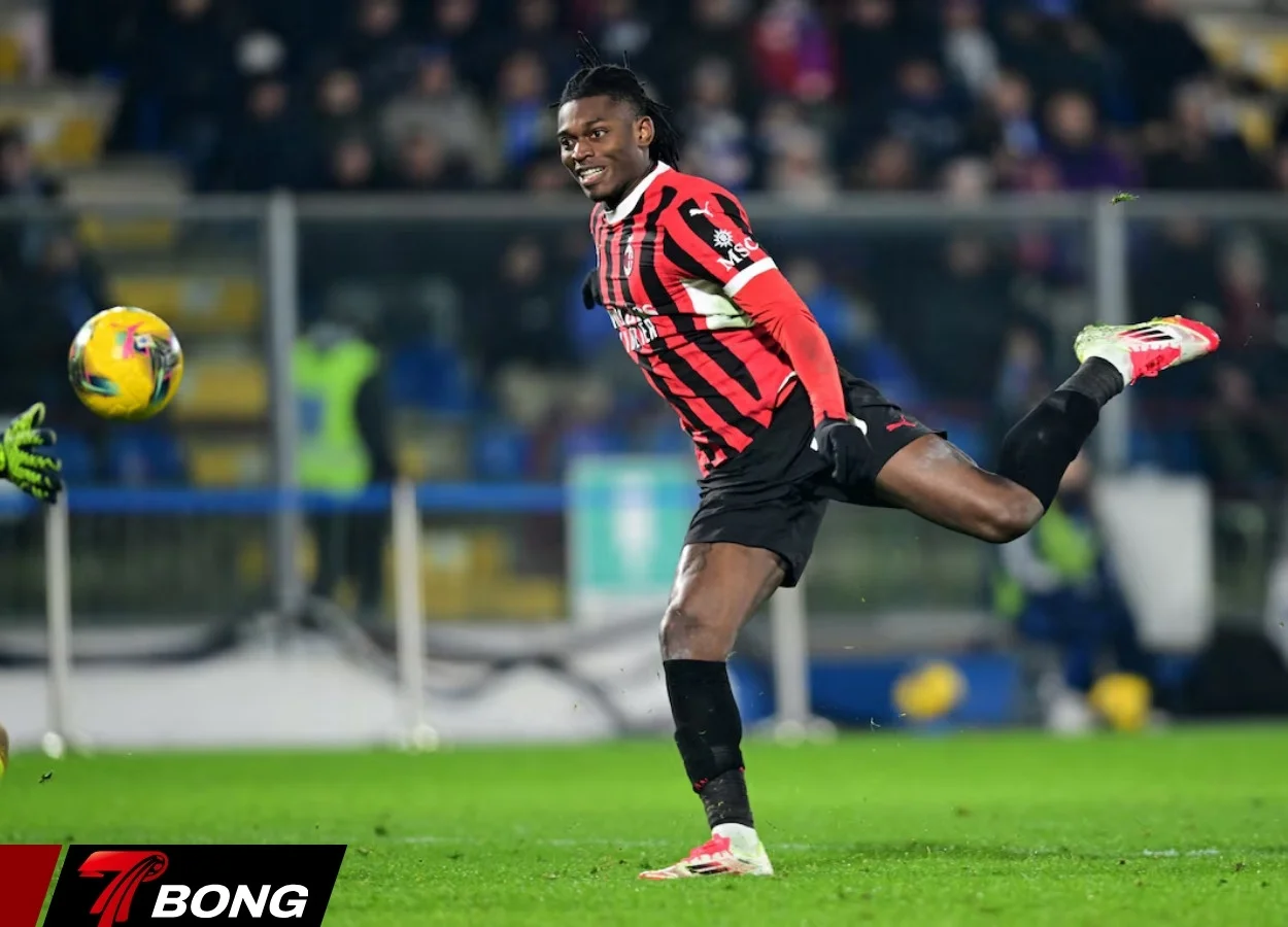 Rafael Leao gỡ hòa cho AC Milan