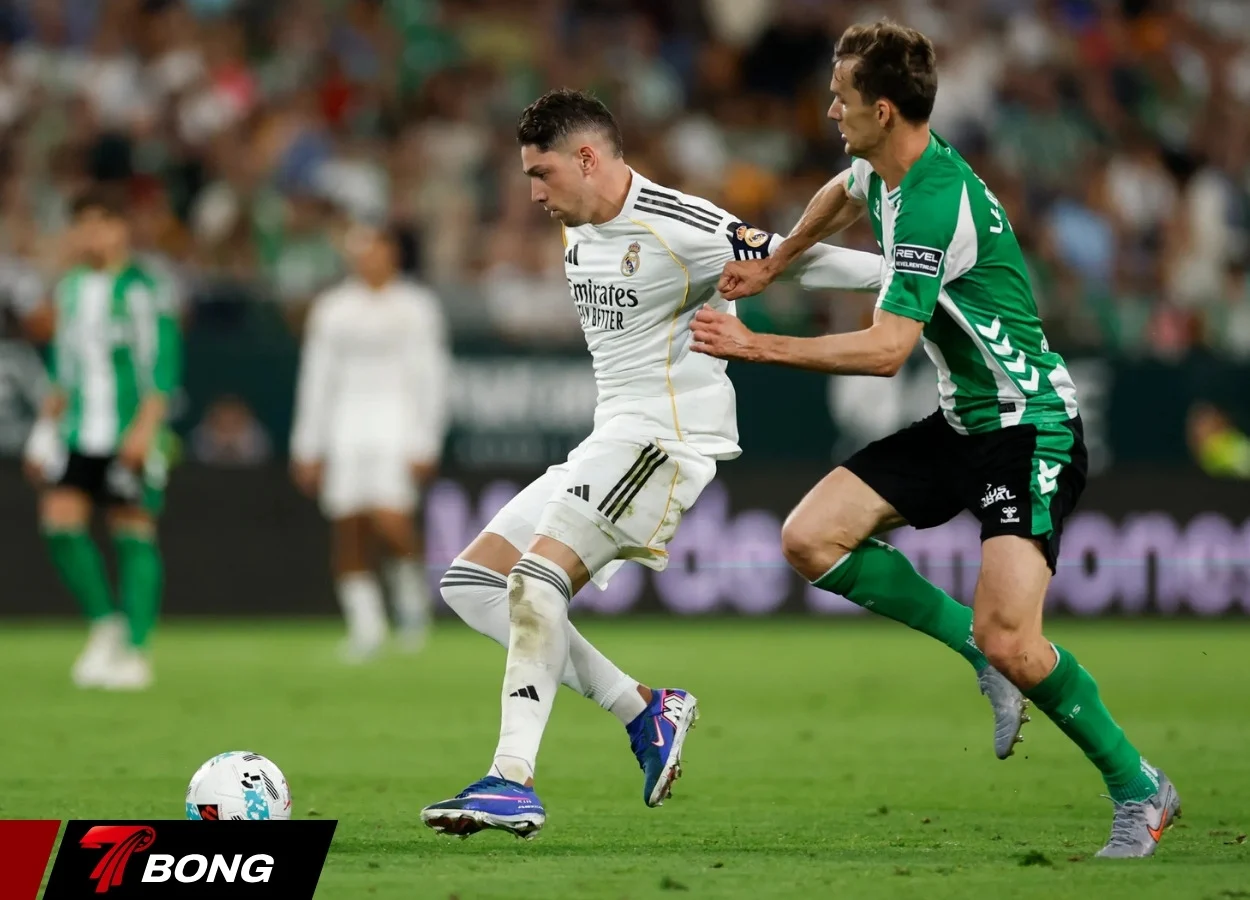 Real Madrid gặp khó trong cuộc đua vô địch