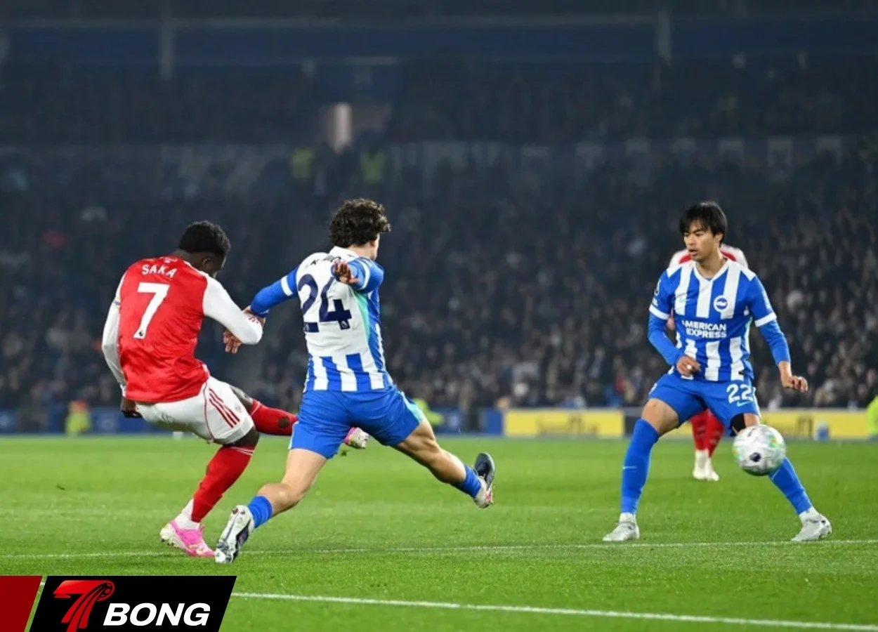 Saka ghi bàn duy nhất giúp Arsenal chiến thắng